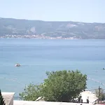 Apartment Ticinovic Omis