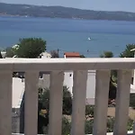 Ticinovic Omis
