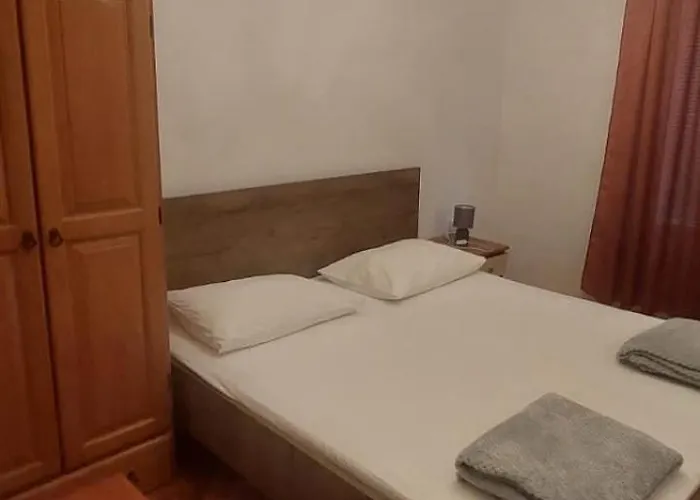 Ticinovic 아파트 오미스